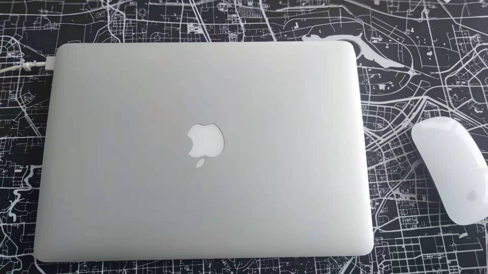 苹果Macbook优点与缺点并存，为什么还那么贵？